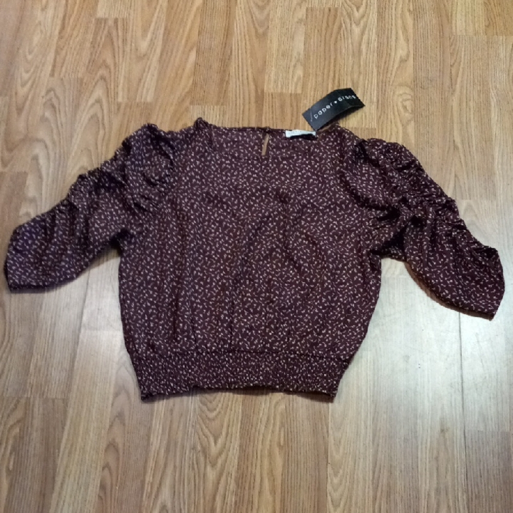 Women's Paper Crane Wine Colored, Button And Keyhole Back, Cinch Sleeve Top